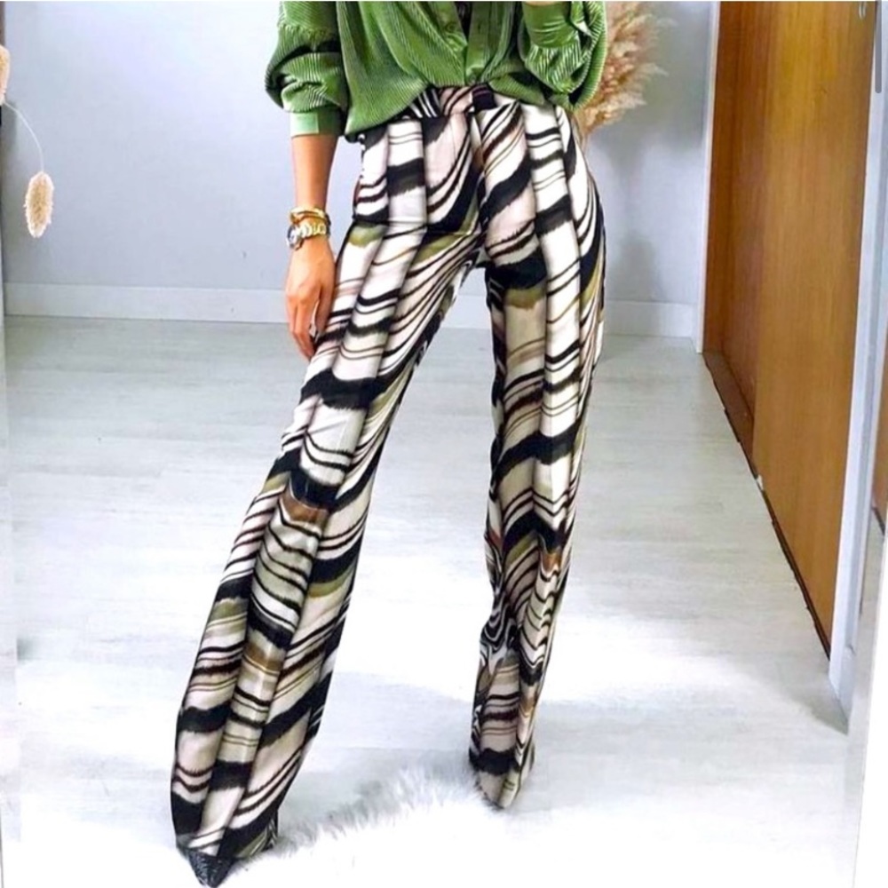 ZARA Printed Flared pants